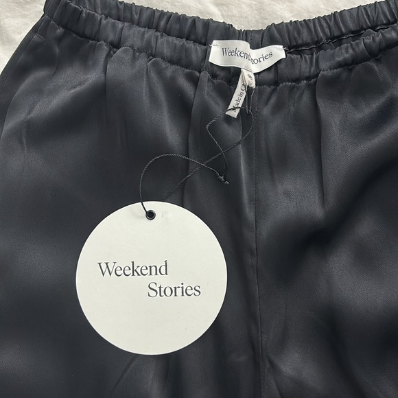 Weekend Stories Black Silk Pants NWT!! - Picture 4 of 4